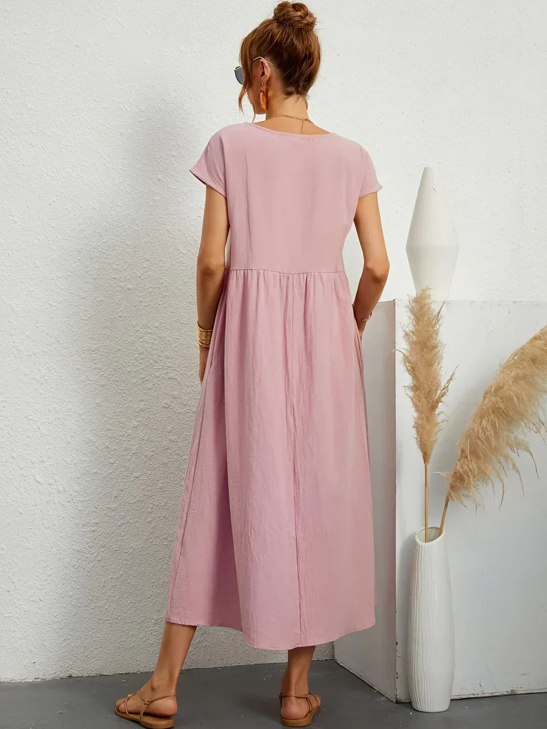 Lightweight dress in soft cotton with pockets