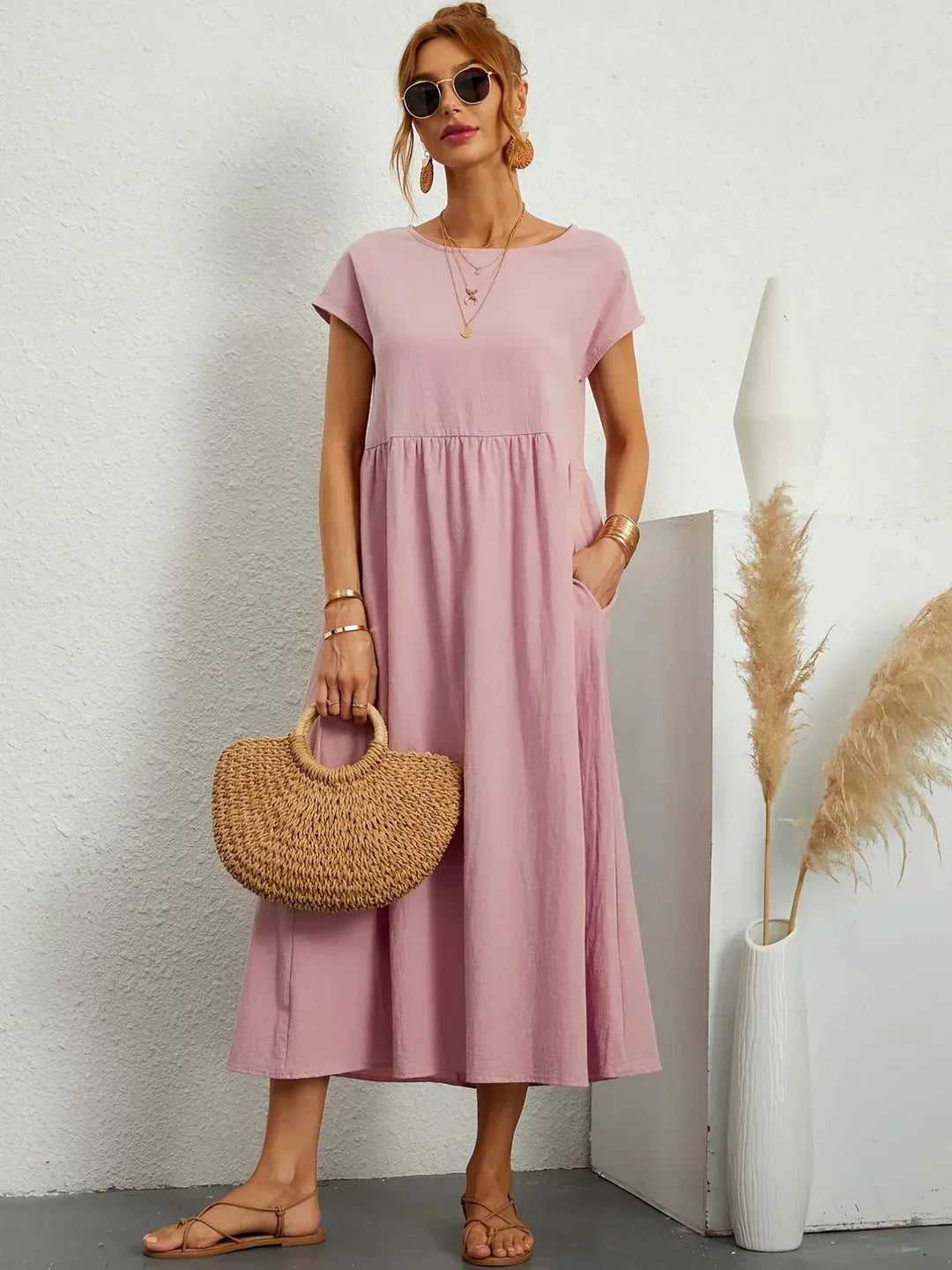 Lightweight dress in soft cotton with pockets