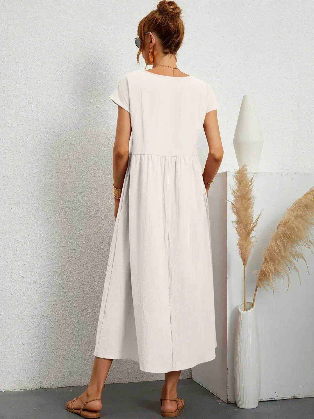 Lightweight dress in soft cotton with pockets