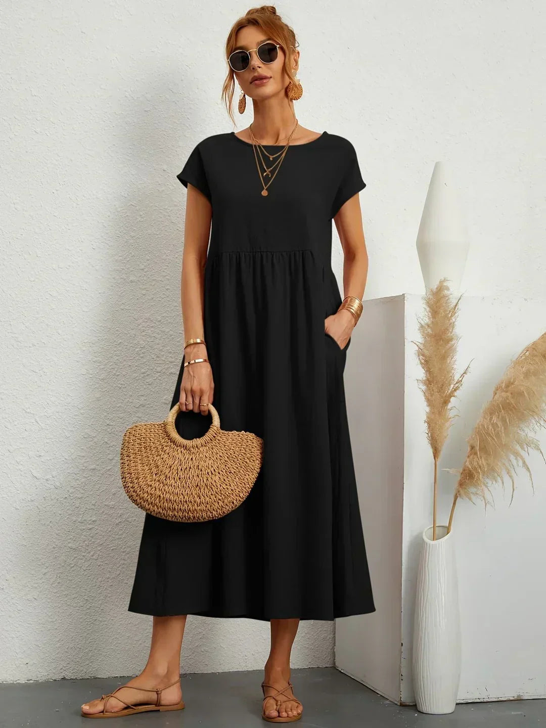 Lightweight dress in soft cotton with pockets