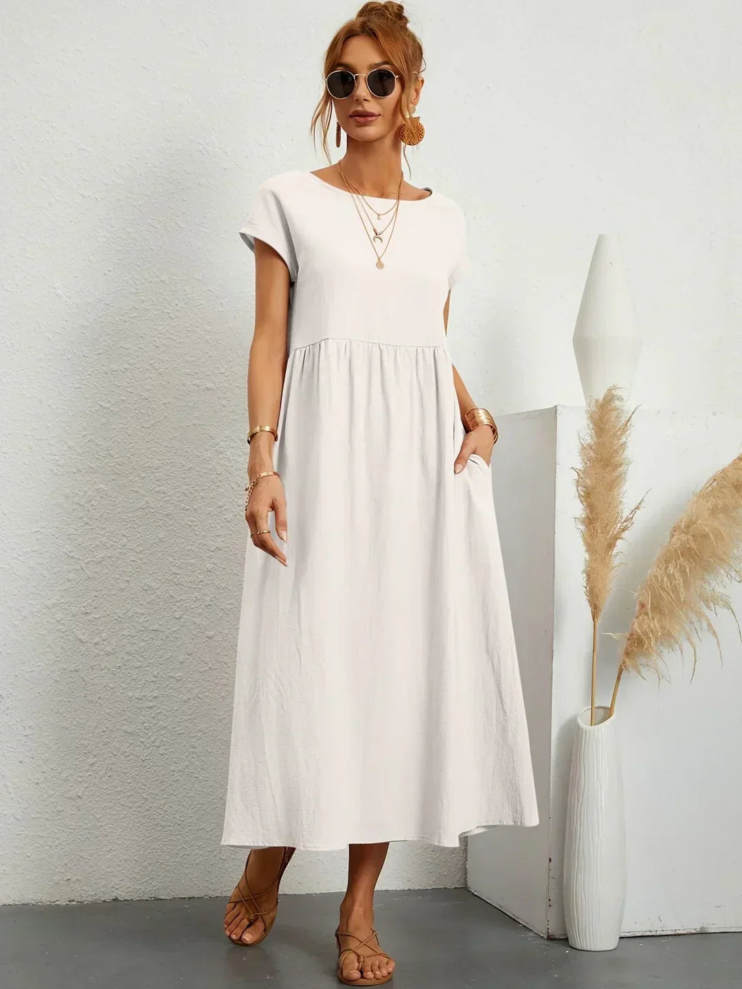 Lightweight dress in soft cotton with pockets