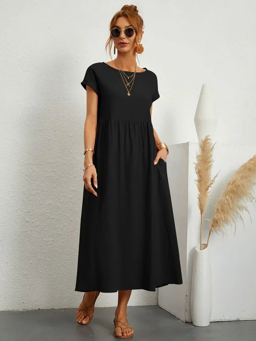 Lightweight dress in soft cotton with pockets