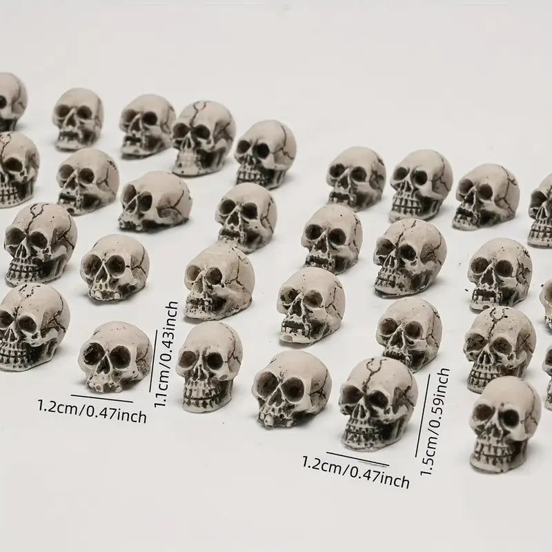 Mini Sculpture Set – 30/50/100 Figurines, Perfect for Halloween or Garden Decoration