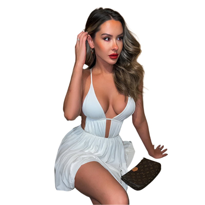 Nova - Summer dress with adjustable spaghetti straps and an airy V-neck