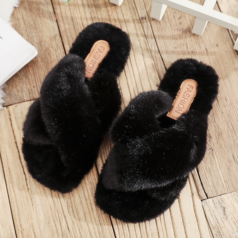 Akira - Plush, Non-Slip Flat Slippers
