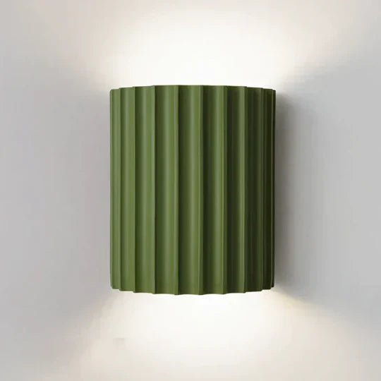 Modern resin wall lamp: artistic lighting