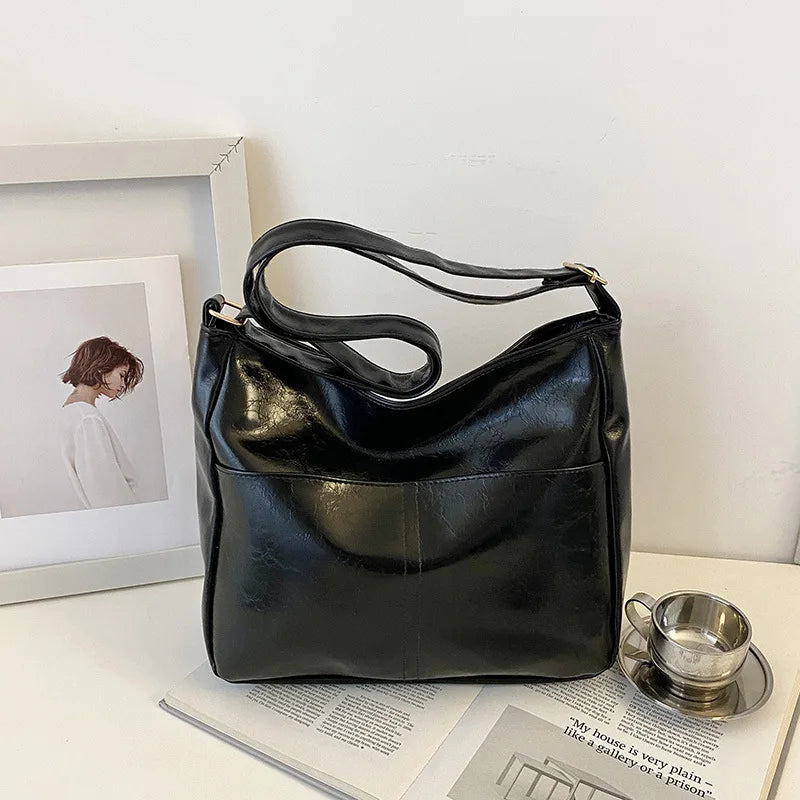 トモミ・ラグジュアリー・トートバッグ