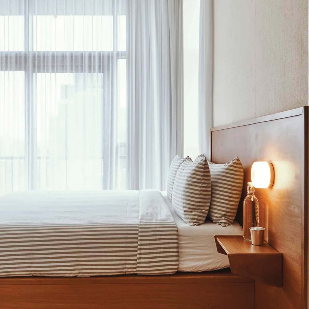 Luminore - a simple and modern wall lamp