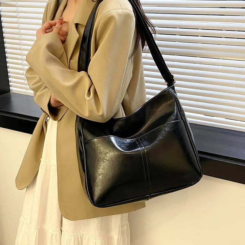 トモミ・ラグジュアリー・トートバッグ