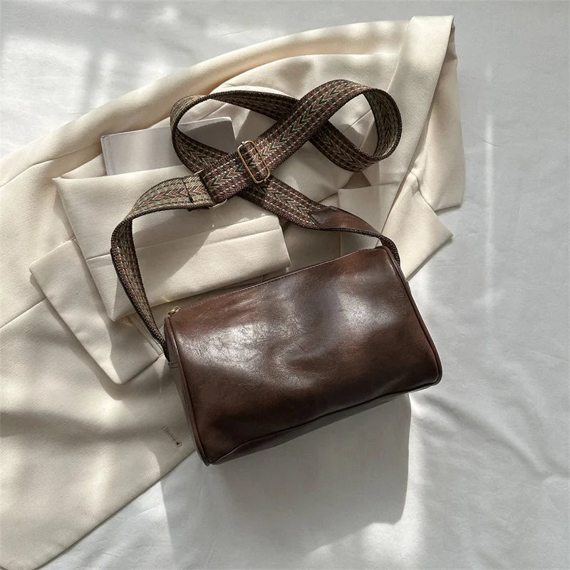 Yuri Retro Shoulder Tote Bag