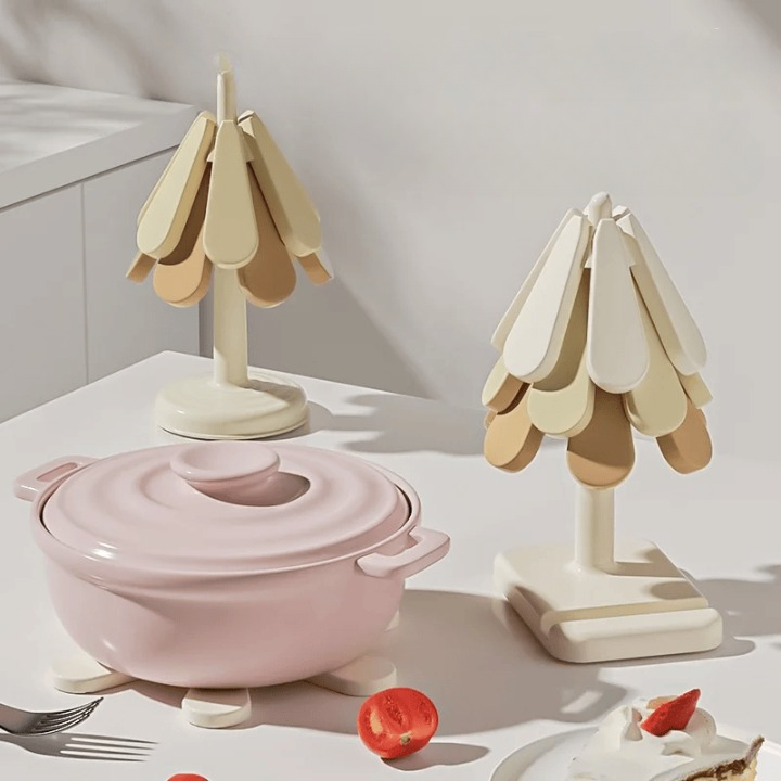 1 set of silicone heat-resistant foldable non-slip trays