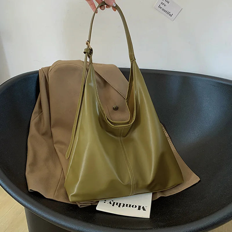 Yuri Retro Shoulder Tote Bag