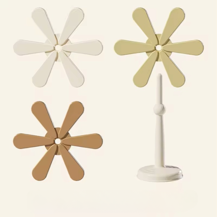 1 set of silicone heat-resistant foldable non-slip trays