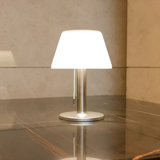 Lumasol - Elegant Solar Table Lamp