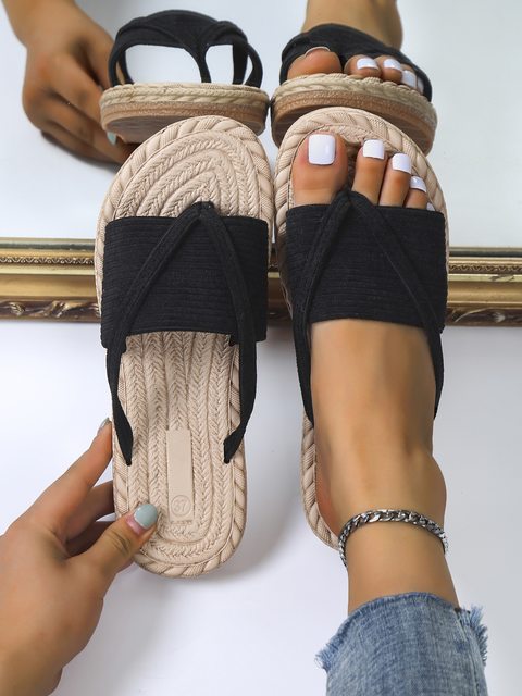 Krista - Elegant sandals with adjustable straps
