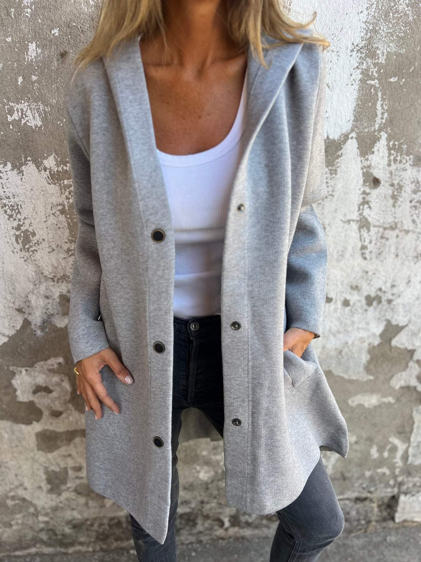 Ayano - Button and hooded cardigan
