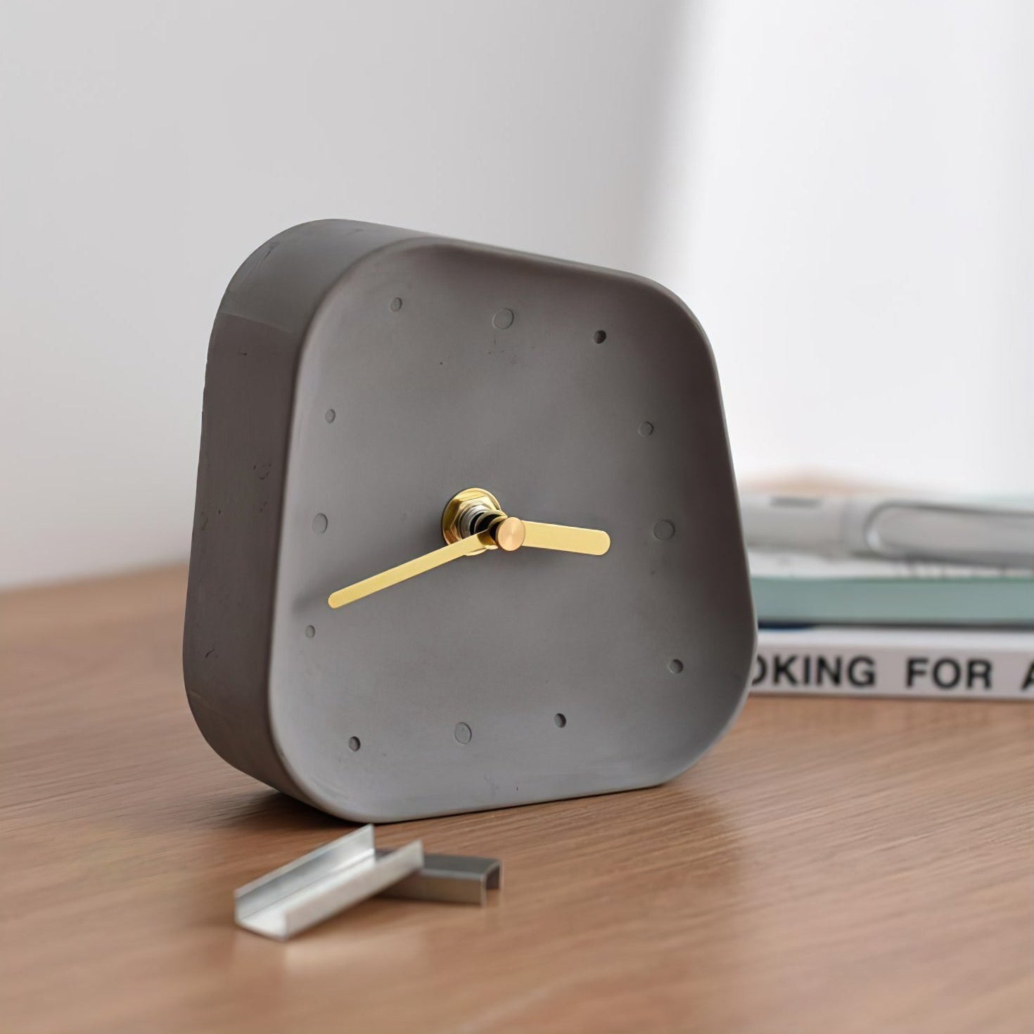 Chronastone - An elegant desk clock for modern interiors