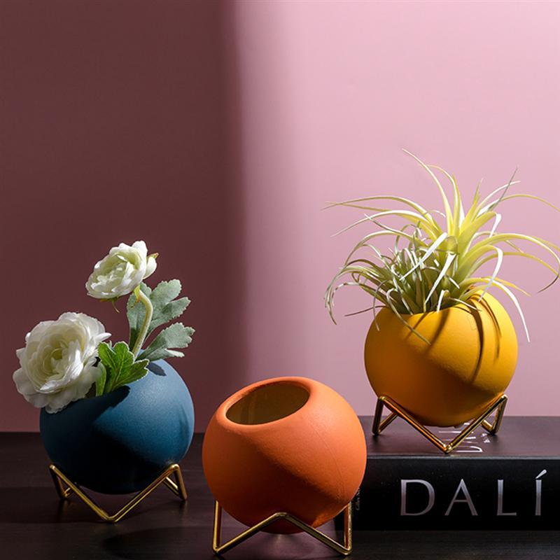 Luma Planters - Abstract Plant Pots