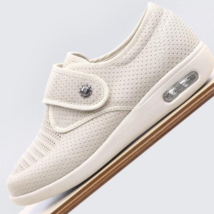 Frank - Wide and comfortable shoes