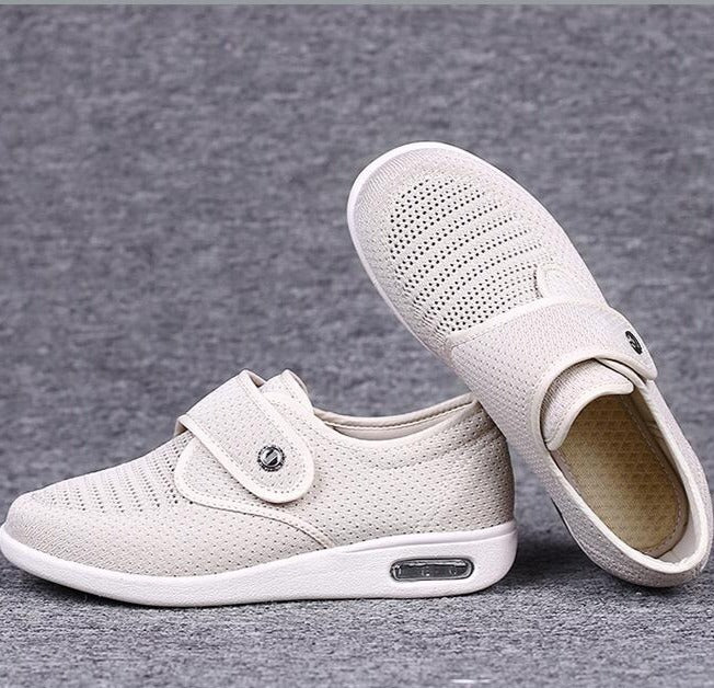 Frank - Wide and comfortable shoes