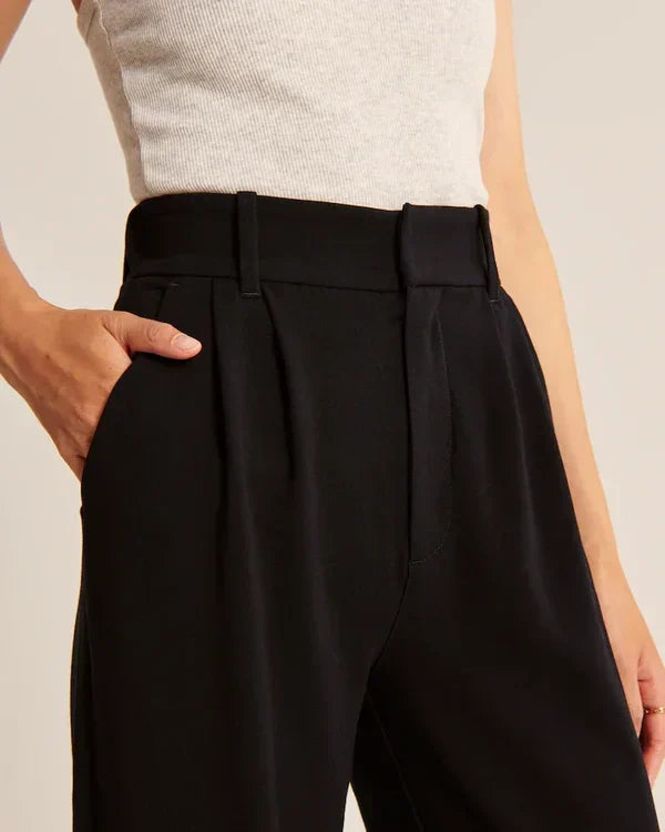 Mia: Elegant and effortless pants