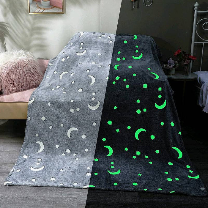Stellara - Glowing Galaxy Blanket
