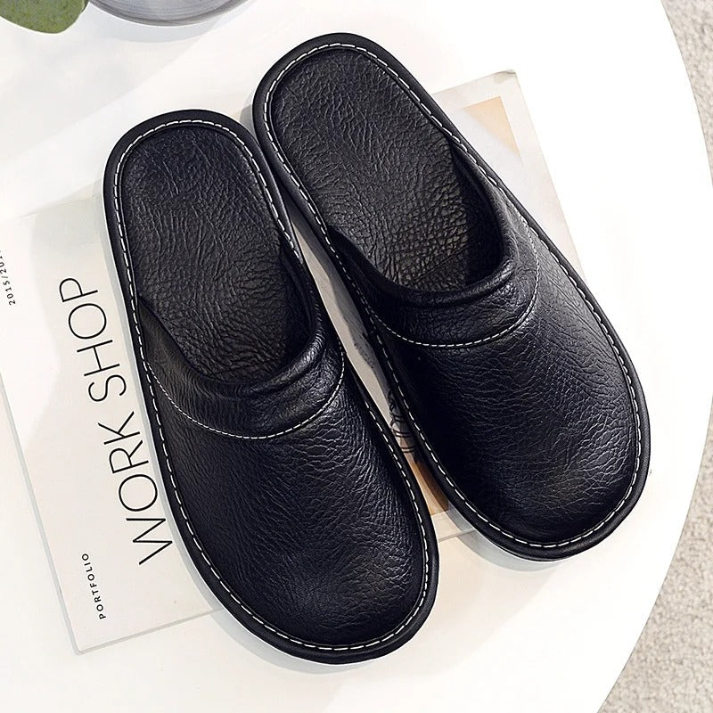 Hugo | Comfortable Vegan Leather Slippers – Luxurious and Relaxed