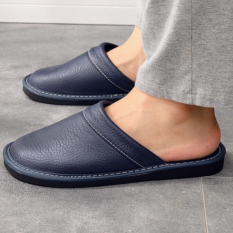 Hugo | Comfortable Vegan Leather Slippers – Luxurious and Relaxed