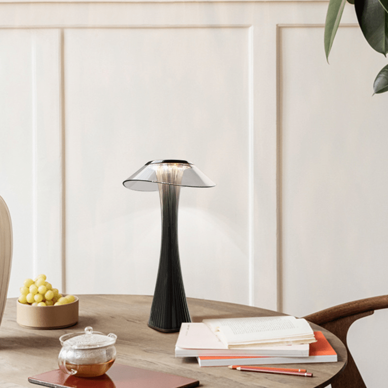R'nessa – Wireless Table Lamp