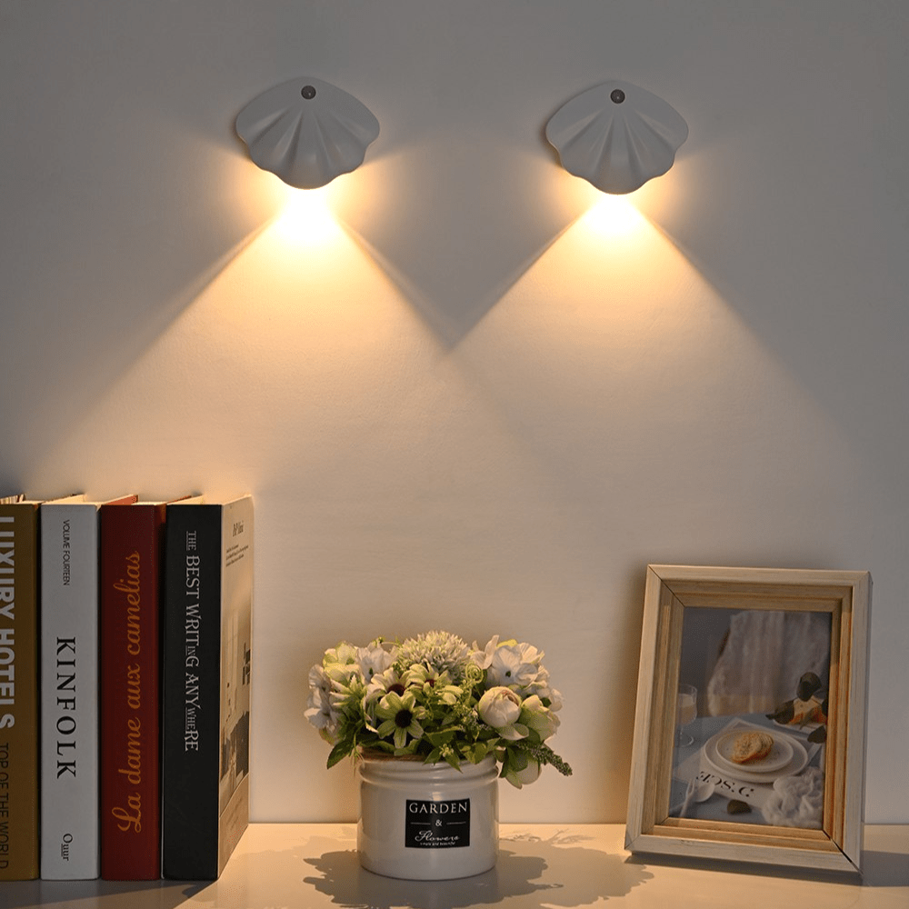 Globia – Shell Wall Lamp