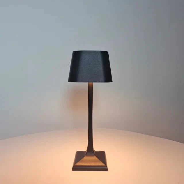 Grisara - Wireless Touch Lamp