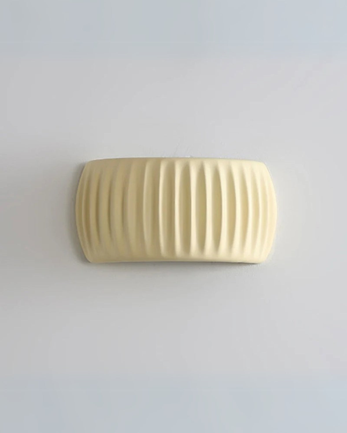 Lumavea - an elegant wall lamp with an artistic wave silhouette