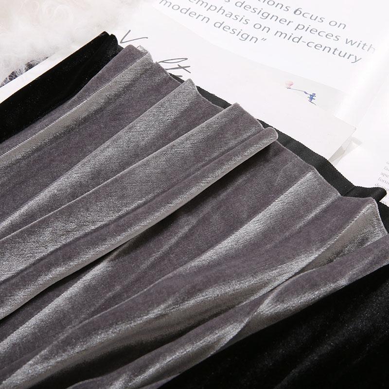 Bodil - Two-tone pleated skirt