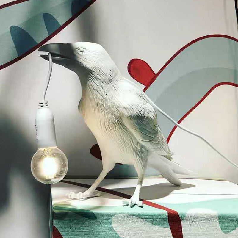 アビオラ – 芸術的な鳥のテーブルランプ