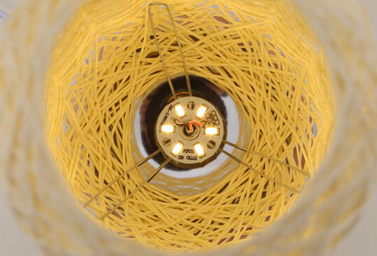 調光可能で装飾的な籐ボール LED テーブルランプ
