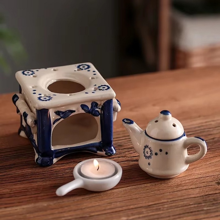 アロマティーポット – 心地よいアロマセラピーのためのティーポット加湿器
