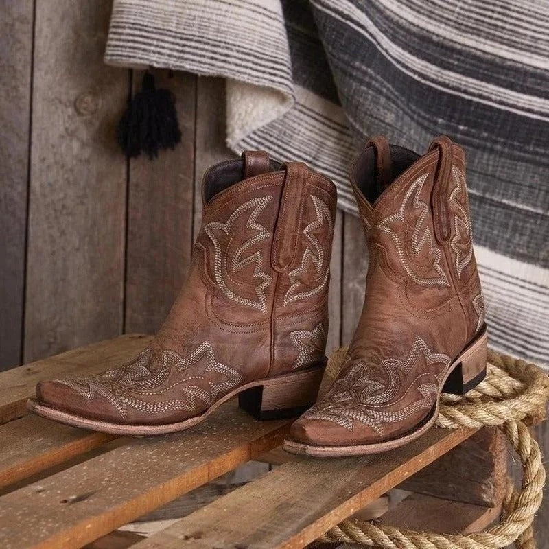 Nanami - Relaxed Non-Slip Embroidered Cowboy Boots