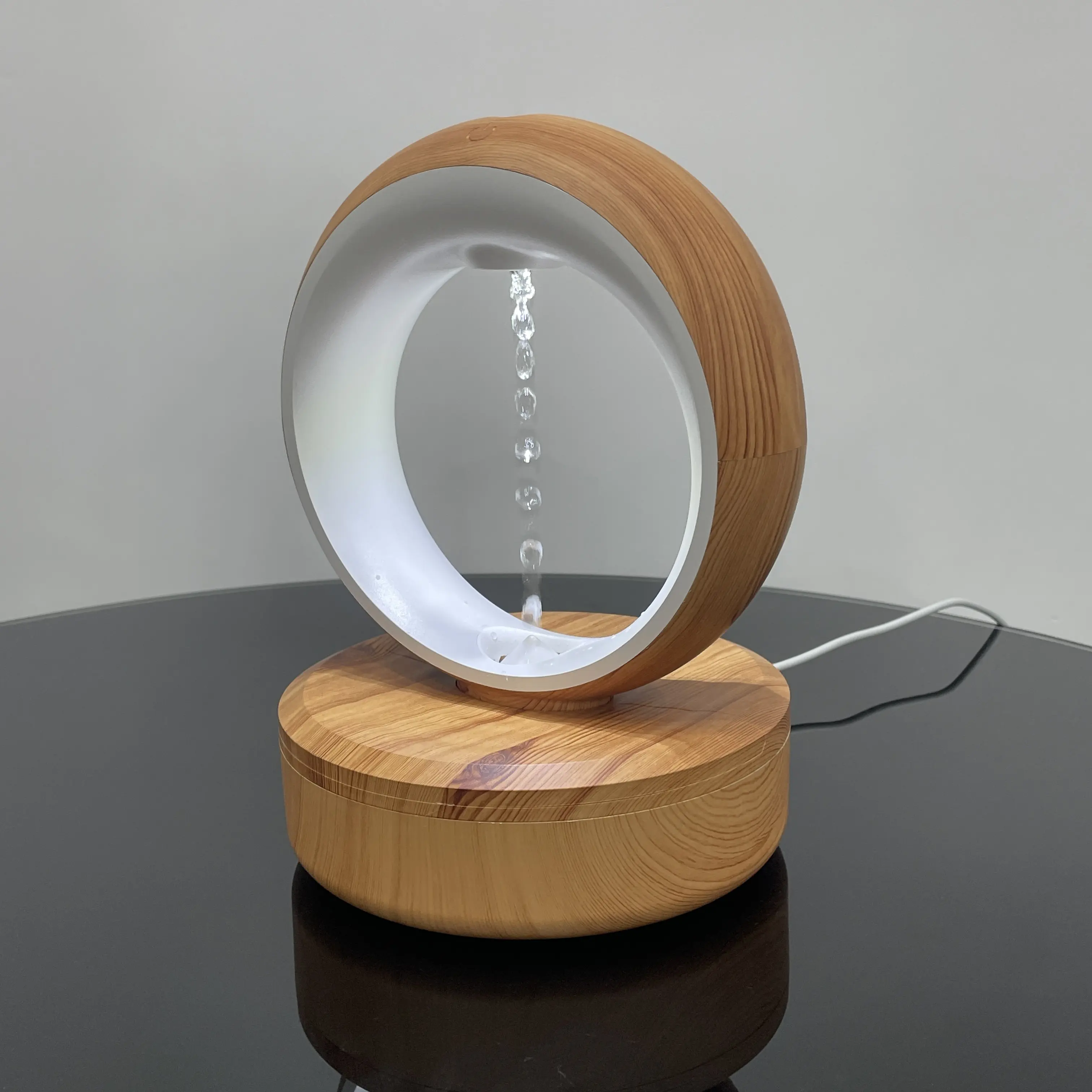 ヴァポリス- 2 in 1 USB電源リングライト加湿器
