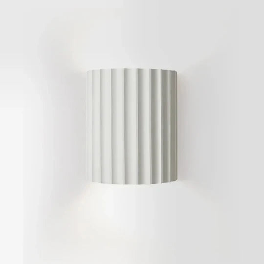 ルミゼン- モダンな樹脂製ウォールランプ