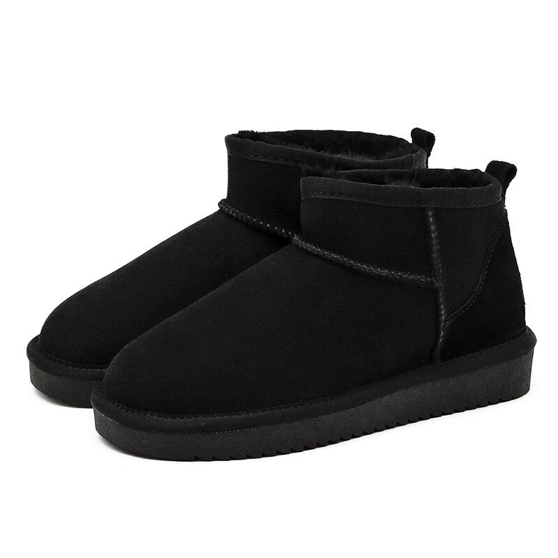Comfortable mini boots with Camilla fur